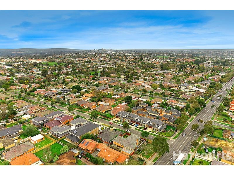 49 Delmore Crescent, Glen Waverley VIC 3150