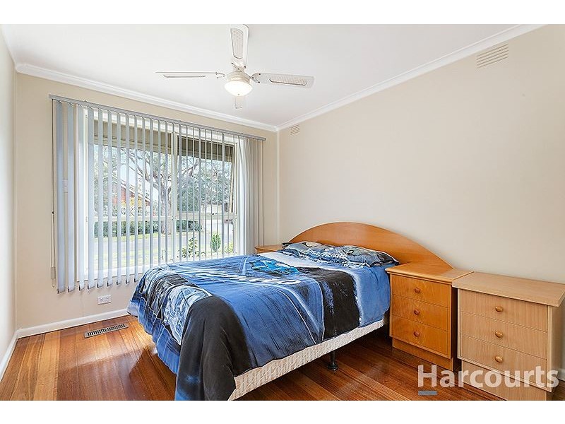 12 Sartre Court, Glen Waverley VIC 3150