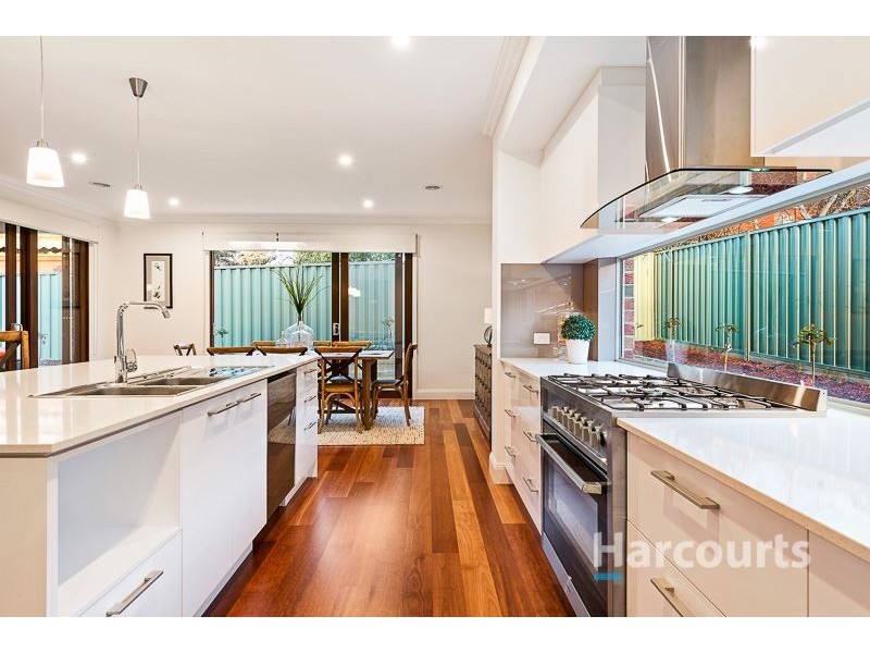 4 Arianne Road, Glen Waverley VIC 3150