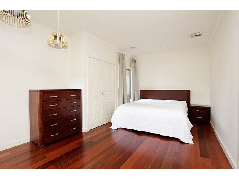 1/2 Mount Street, Glen Waverley VIC 3150