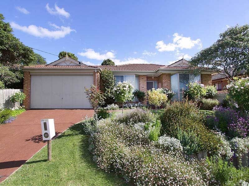 1/4 Clematis Street, Glen Waverley VIC 3150