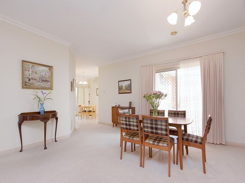 1/4 Clematis Street, Glen Waverley VIC 3150