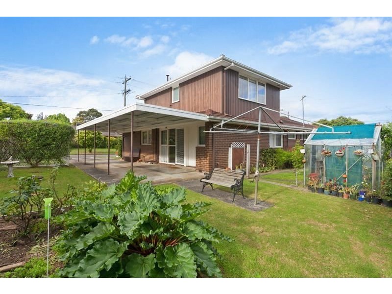 123 Lawrence Road, Mount Waverley VIC 3149