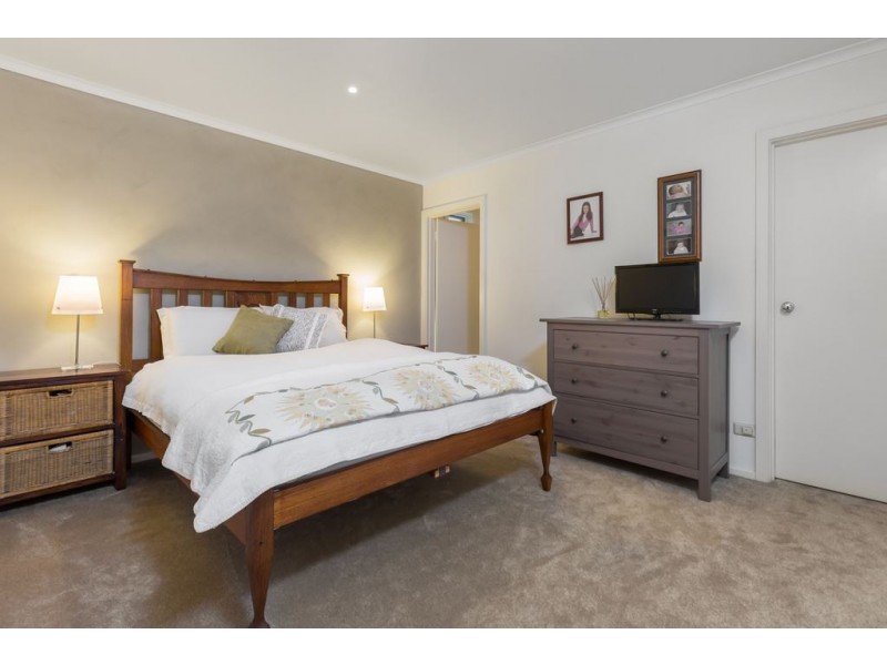 905 High Street Road, Glen Waverley VIC 3150