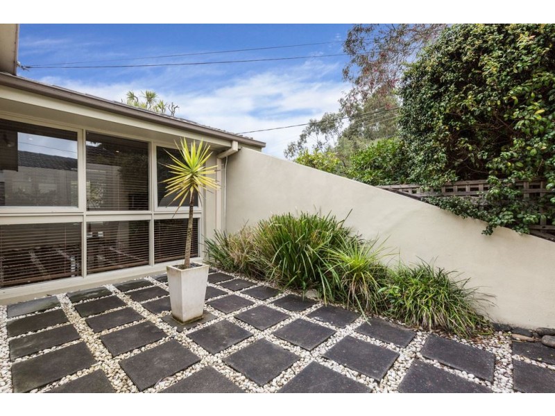 905 High Street Road, Glen Waverley VIC 3150