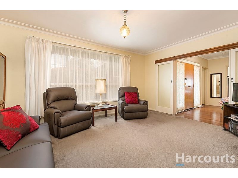 144 Watsons Road, Glen Waverley VIC 3150