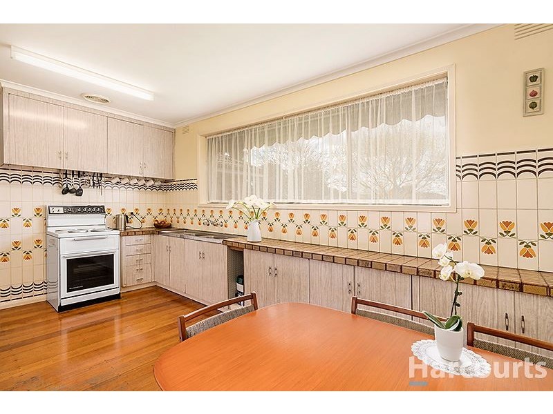144 Watsons Road, Glen Waverley VIC 3150