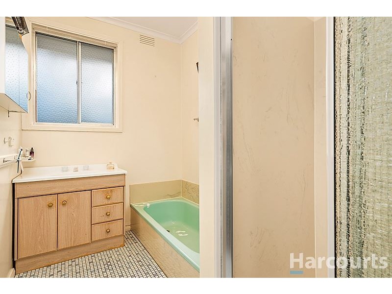 144 Watsons Road, Glen Waverley VIC 3150