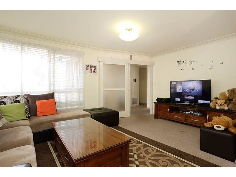 8 Dorset Street, Glen Waverley VIC 3150