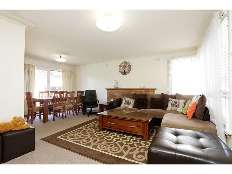 8 Dorset Street, Glen Waverley VIC 3150