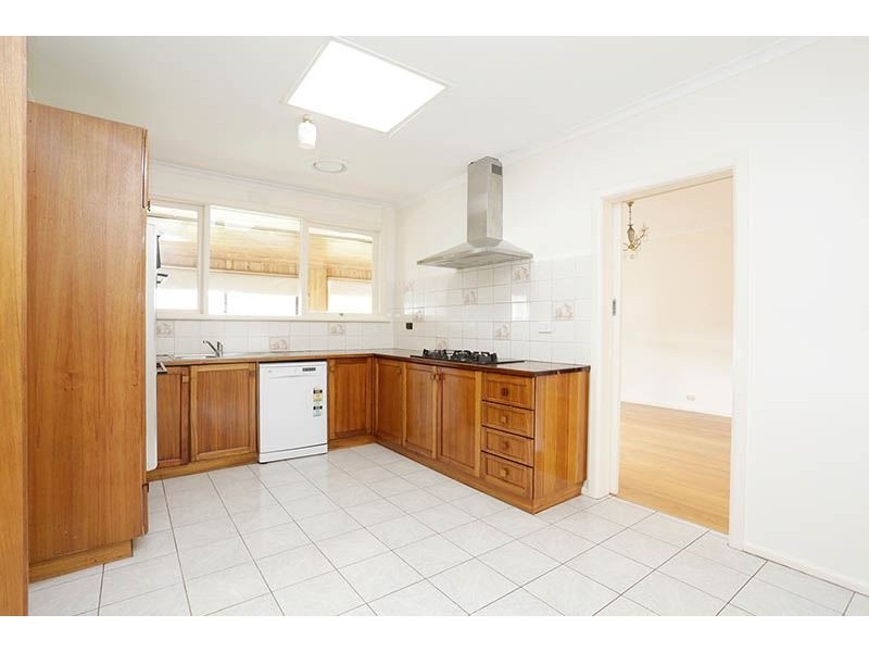 21 Delmore Crescent, Glen Waverley VIC 3150