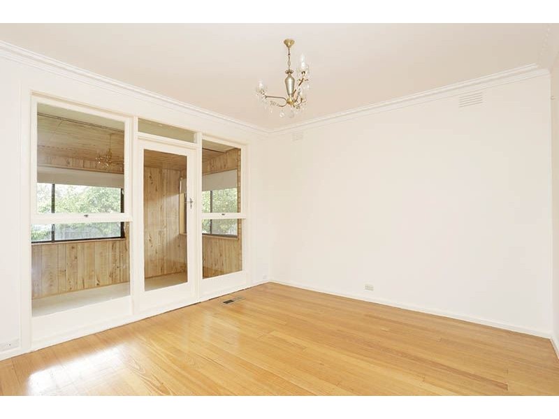 21 Delmore Crescent, Glen Waverley VIC 3150