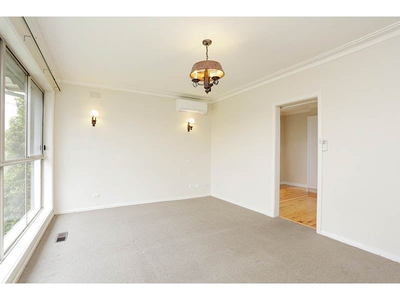 10 Belmont Road, Glen Waverley VIC 3150