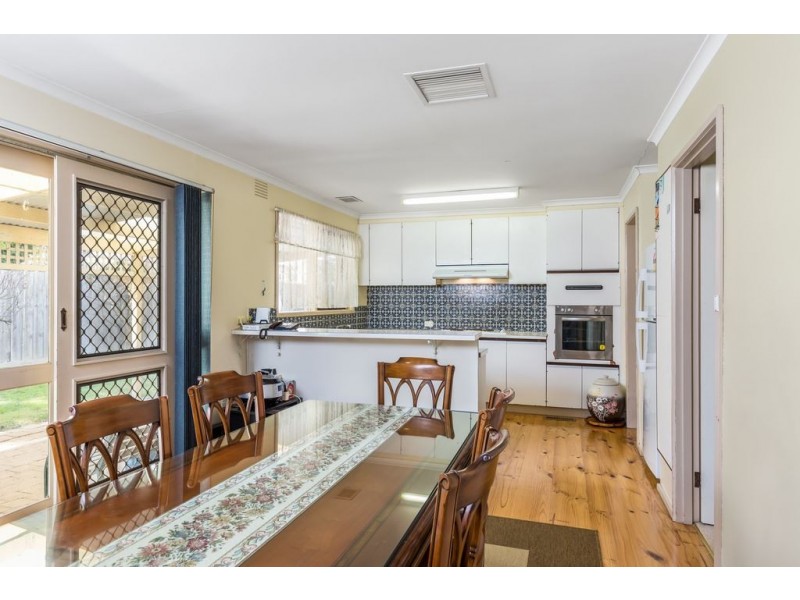 2/4 Bolan Street, Glen Waverley VIC 3150