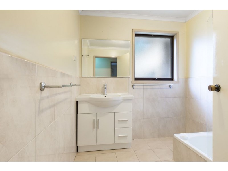 2/4 Bolan Street, Glen Waverley VIC 3150