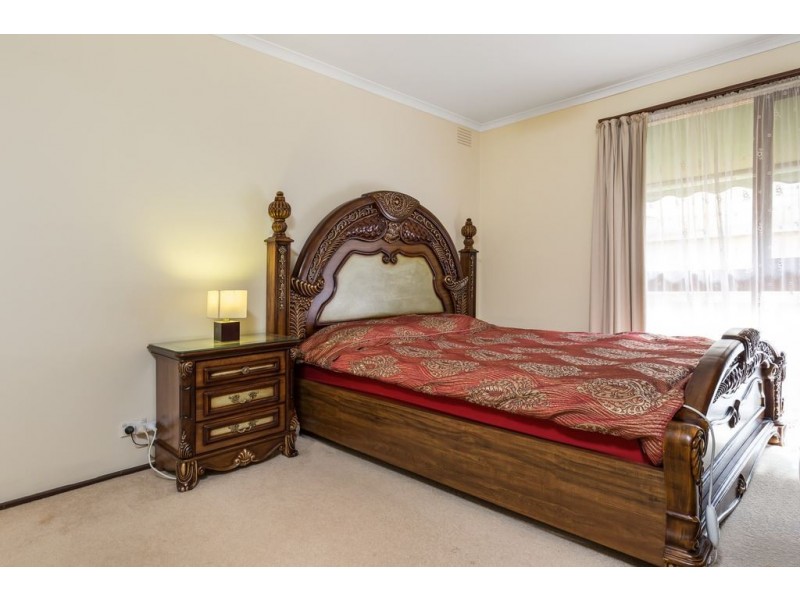 2/4 Bolan Street, Glen Waverley VIC 3150