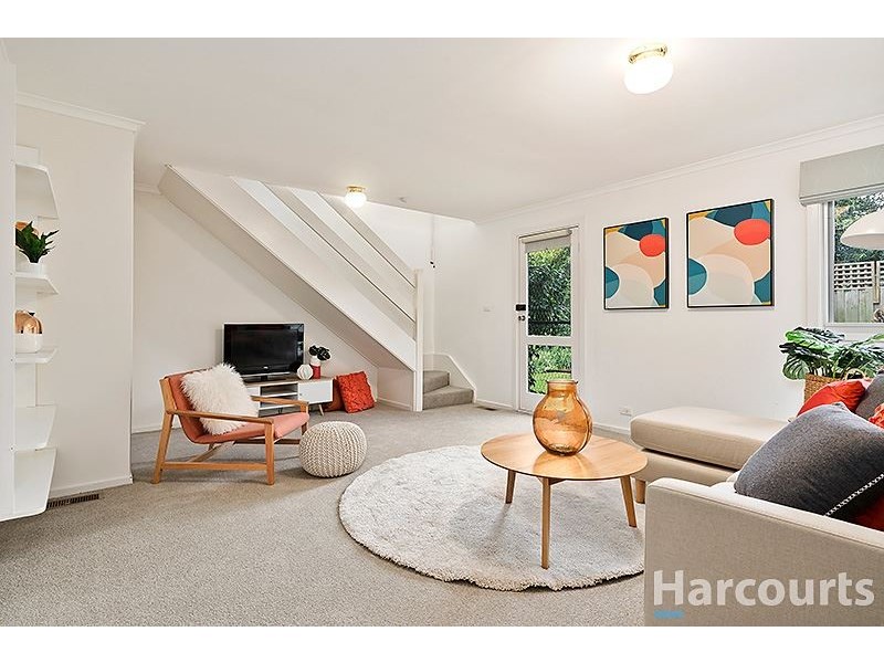2 Shield Court, Glen Waverley VIC 3150