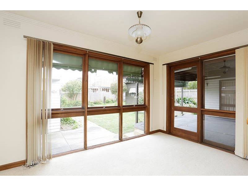 11 Ingram Avenue, Glen Waverley VIC 3150