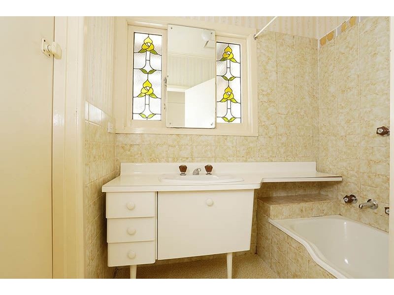 11 Ingram Avenue, Glen Waverley VIC 3150