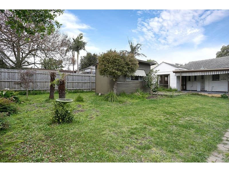 11 Ingram Avenue, Glen Waverley VIC 3150