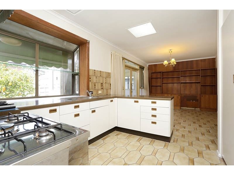 20 Kingswood Avenue, Mount Waverley VIC 3149