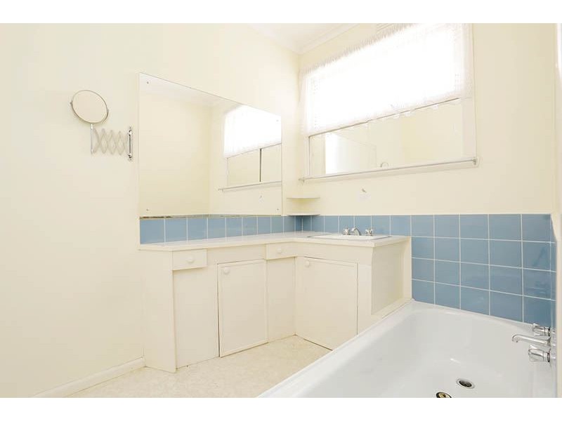 20 Kingswood Avenue, Mount Waverley VIC 3149