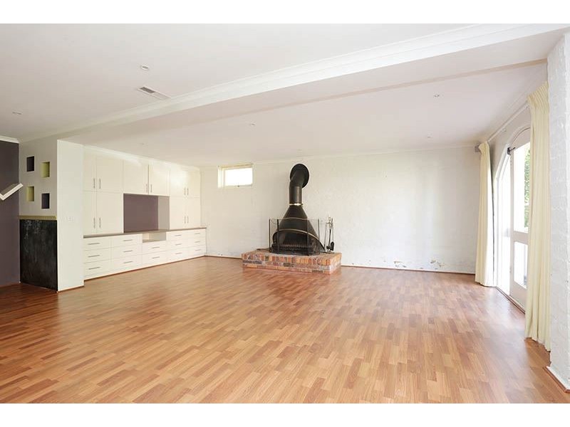 21 Aurisch Avenue, Glen Waverley VIC 3150