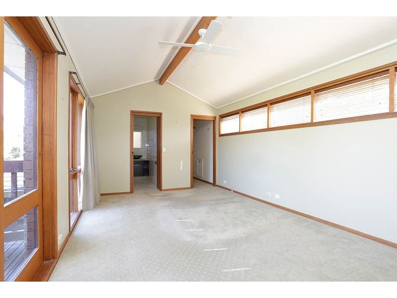 4 The Glade, Wheelers Hill VIC 3150