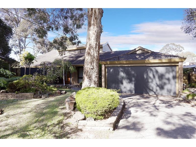 4 The Glade, Wheelers Hill VIC 3150
