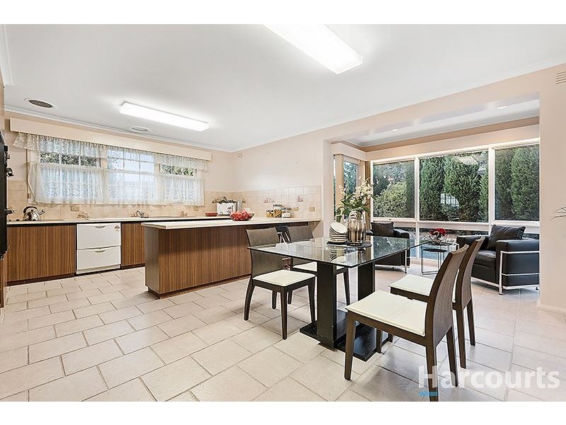 1 Reo Court, Glen Waverley VIC 3150