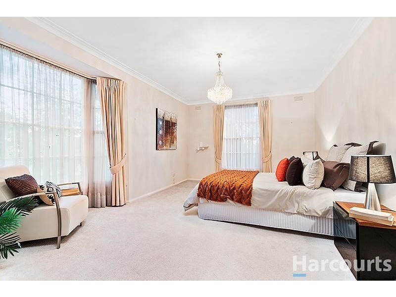 1 Reo Court, Glen Waverley VIC 3150