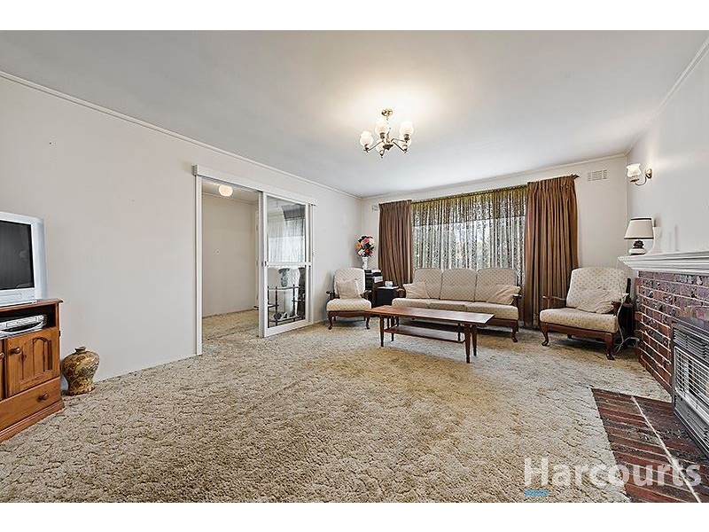 93 Winmalee Drive, Glen Waverley VIC 3150