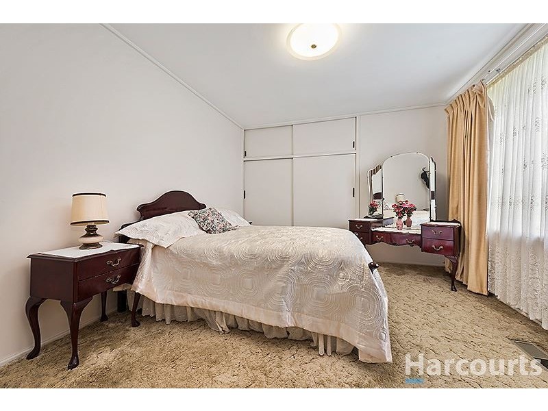 93 Winmalee Drive, Glen Waverley VIC 3150