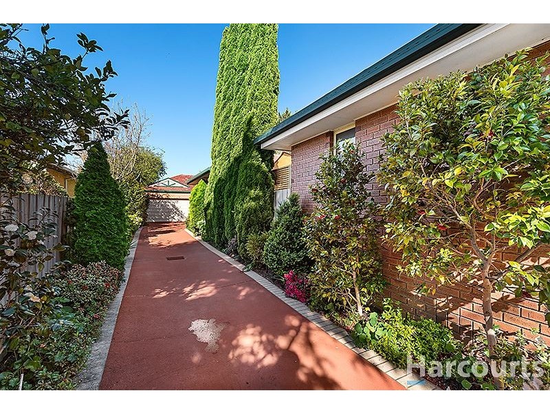 2/12A Myers Avenue, Glen Waverley VIC 3150