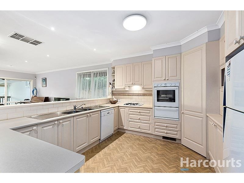 11 Joyce Avenue, Glen Waverley VIC 3150