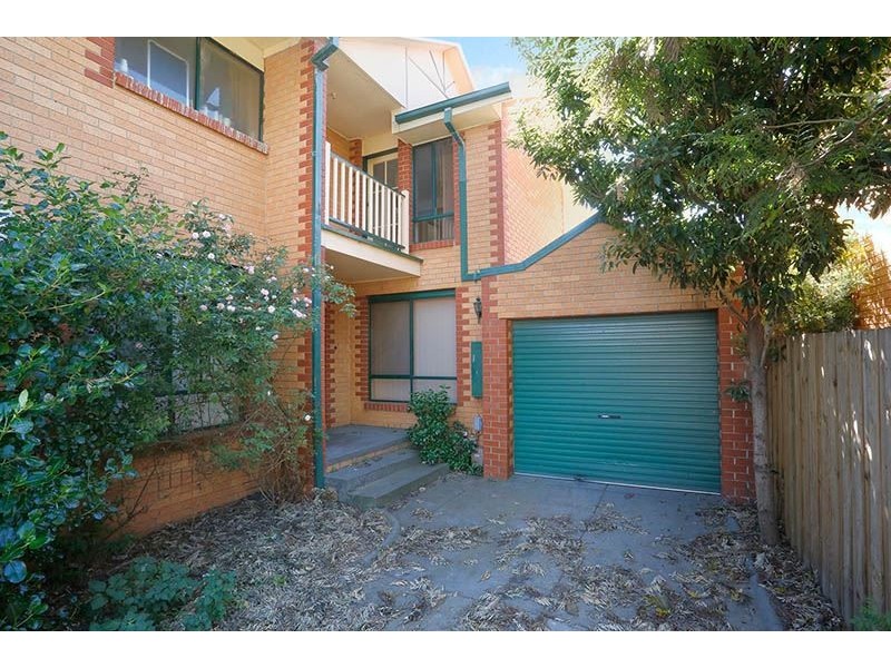 2/13A Montana Avenue, Mulgrave VIC 3170