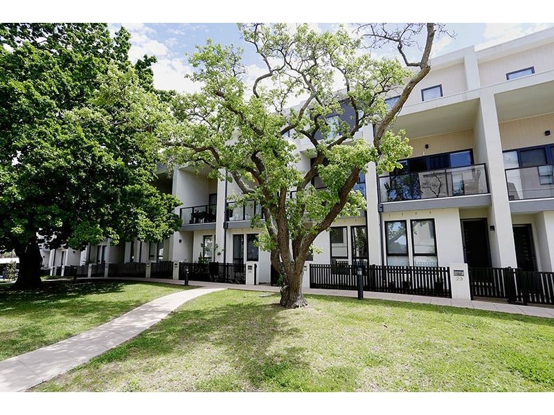 23 Oak Terrace, Wheelers Hill VIC 3150