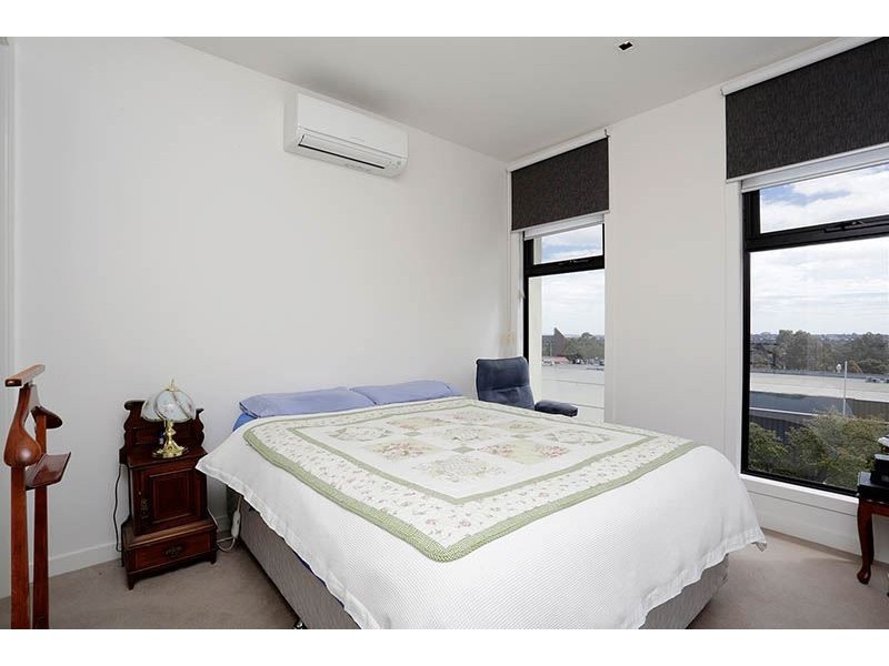 23 Oak Terrace, Wheelers Hill VIC 3150