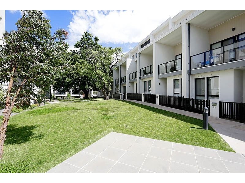 23 Oak Terrace, Wheelers Hill VIC 3150