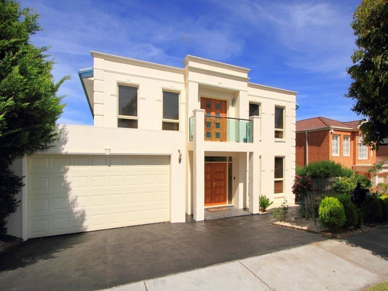 8 Baker Avenue, Glen Waverley VIC 3150
