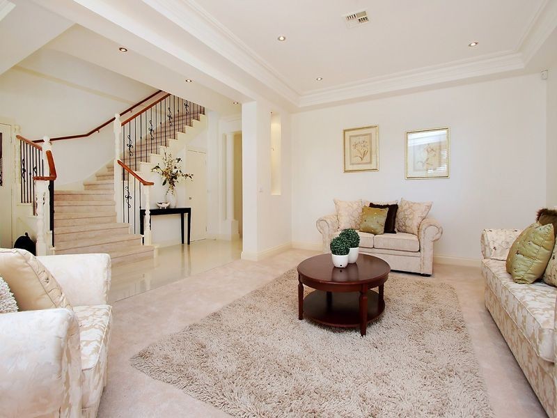 8 Baker Avenue, Glen Waverley VIC 3150