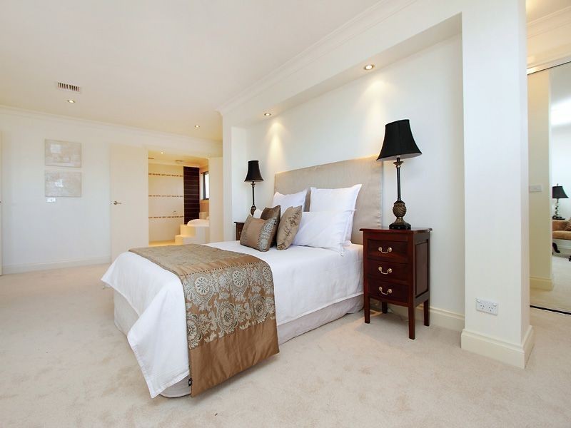 8 Baker Avenue, Glen Waverley VIC 3150