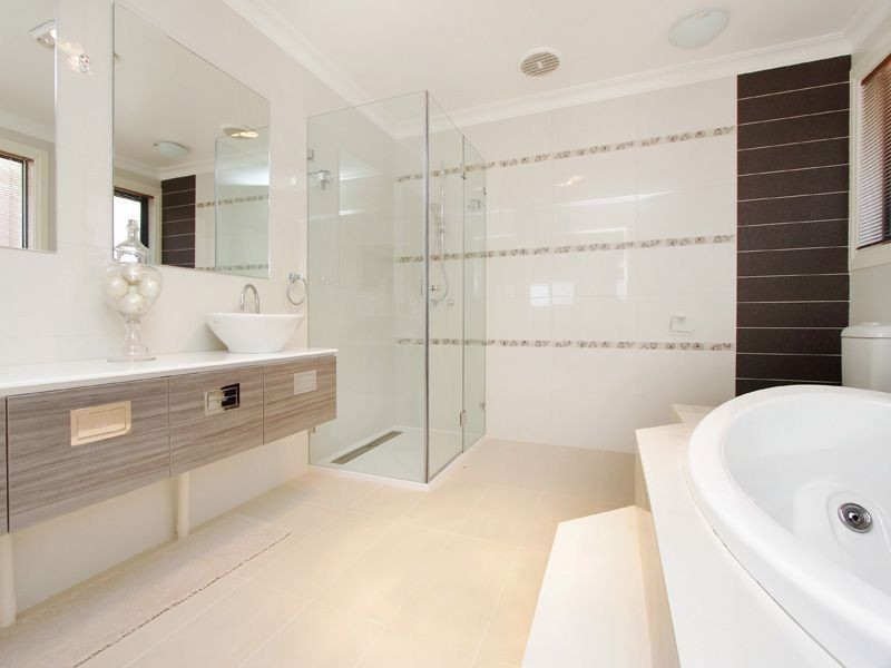 8 Baker Avenue, Glen Waverley VIC 3150