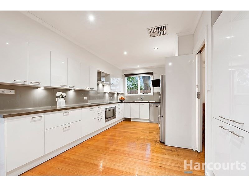 27 Highwood Drive, Wheelers Hill VIC 3150