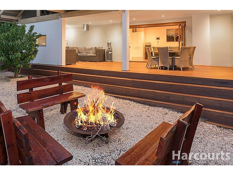 27 Highwood Drive, Wheelers Hill VIC 3150