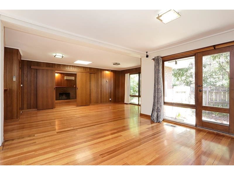 4 Cuthbert Court, Wheelers Hill VIC 3150