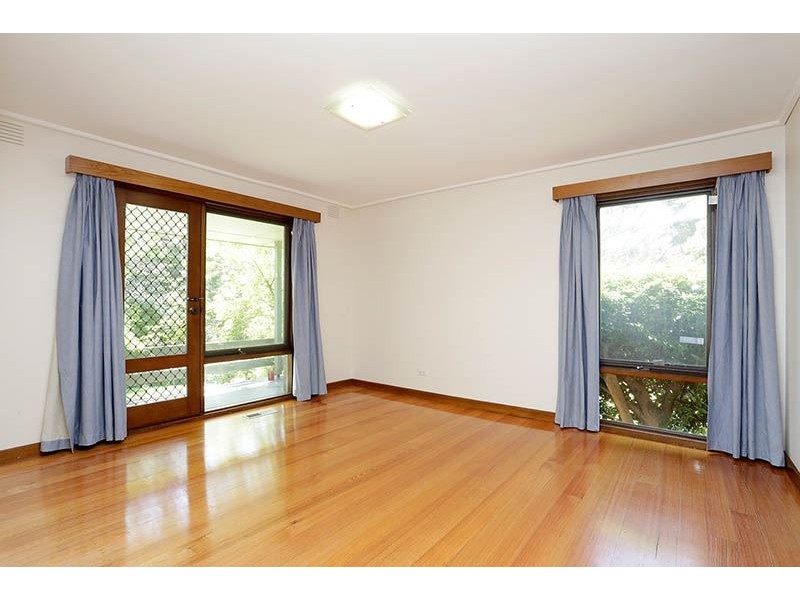 4 Cuthbert Court, Wheelers Hill VIC 3150