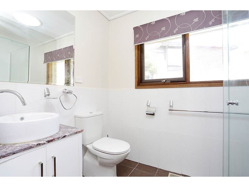 4 Cuthbert Court, Wheelers Hill VIC 3150