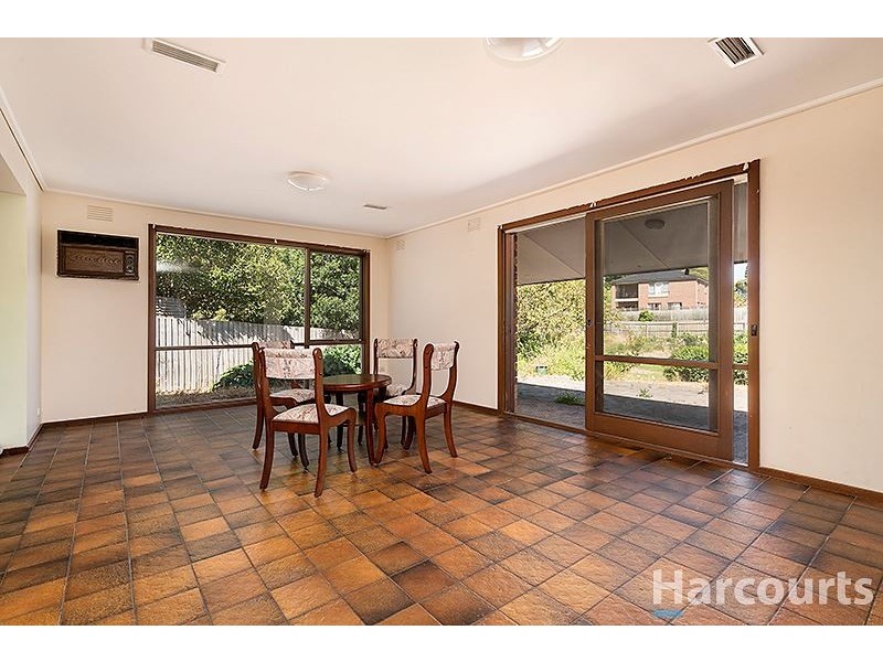 2 Rowland Court, Glen Waverley VIC 3150