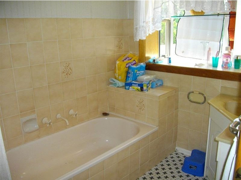 28 Brighton Street, Glen Waverley VIC 3150